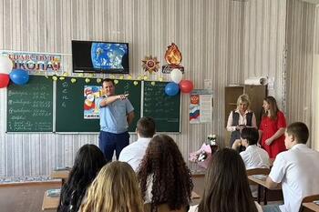 Шкільні лінійки за участю військових РФ та окупаційної влади: як відзначили 1 вересня на ТОТ Запорізької області