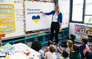 Російська на уроках. У скількох закладах освіти Києва виявили мовні порушення?