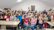 «Хочеться відволікти дітей від гаджетів». Як працює унікальна школа іконопису? 