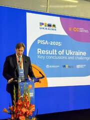 Кожен третій школяр не досягає базового рівня з основних предметів