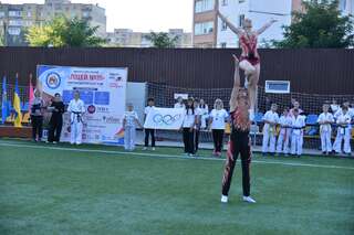 11009a0n-e16c-320x213.jpg