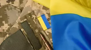 10 клас. Військові звання, знаки розрізнення (родів, видів військ).