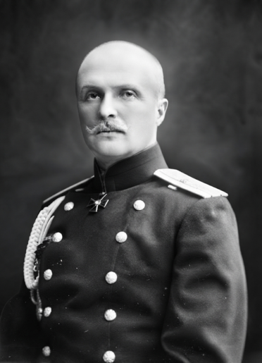 1100ik6e-bfe6-372x515.png