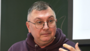 «Онлайн-освіта — це профанація». Учитель року пояснив, чому навчання початкових класів має відбуватися наживо
