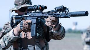 Штурмова гвинтівка  UAR-15 (2 варіант)