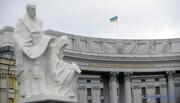 МЗС призупинило видачу дітям за кордоном сертифікатів національної ідентичності. У чому причина?